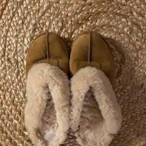 UGG Slippers Size 9